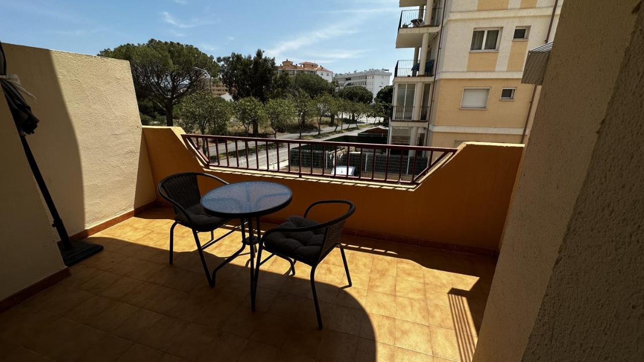 Apartamento De Playa En Santa Margarita. Roses Luaran gambar